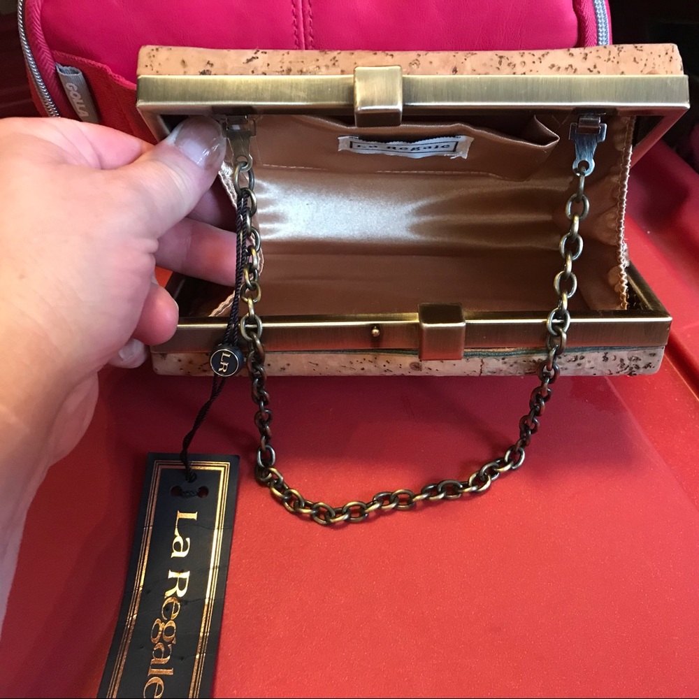 La Regale Cork Mini Purse - Picture 3 of 8